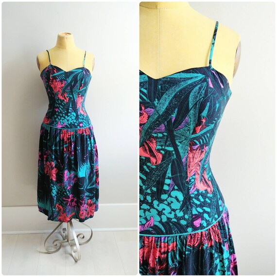Small Vintage 1980s Tropical Print Cotton Summer D