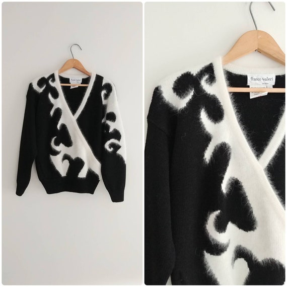 Small Vintage Womens Fuzzy Black White Angora Fuzz