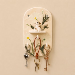 Custom White Daisy Ceramic Pet Key Holder Wall Key Rack Personalized Portrait Shelf Cottage Floral Cat Dog Entryway Decor Gift For Pet Lover