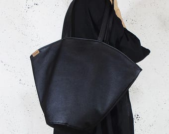 Vegan leather purse - zippered bag | Gifts for her | Minimalist tote
