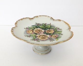 Pedestal de postre de pastel de china fina con rosas y ribete de oro