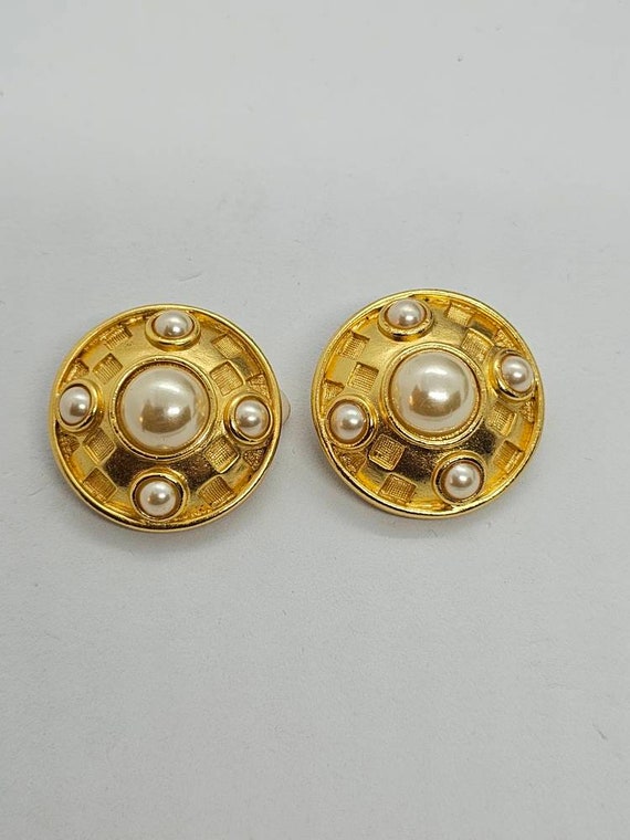 Bob Mackie Faux Pearl Gold Tone Round Clip On Ear… - image 5