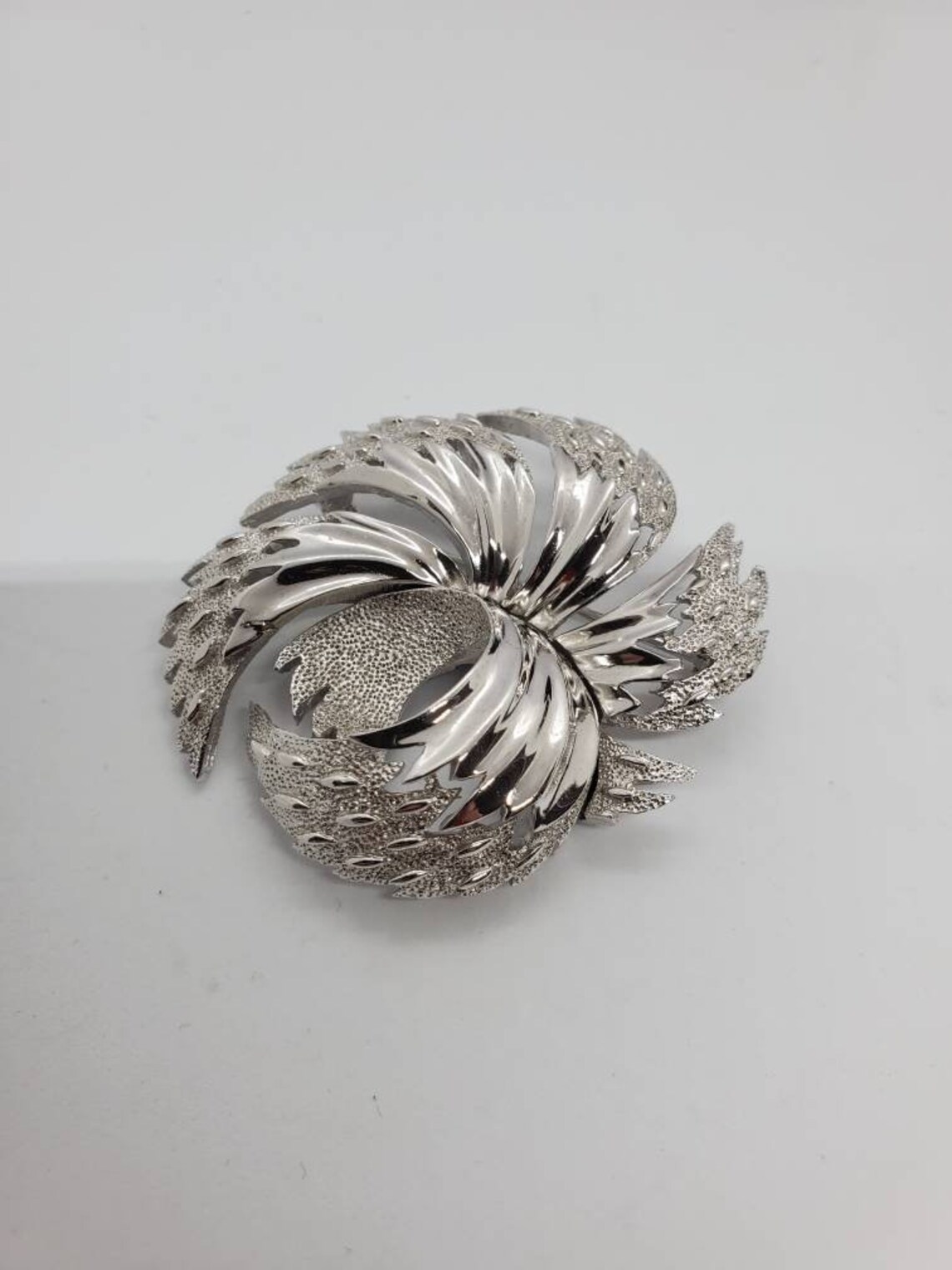 Vintage Crown Trifari Silver Tone Flower Brooch - Etsy