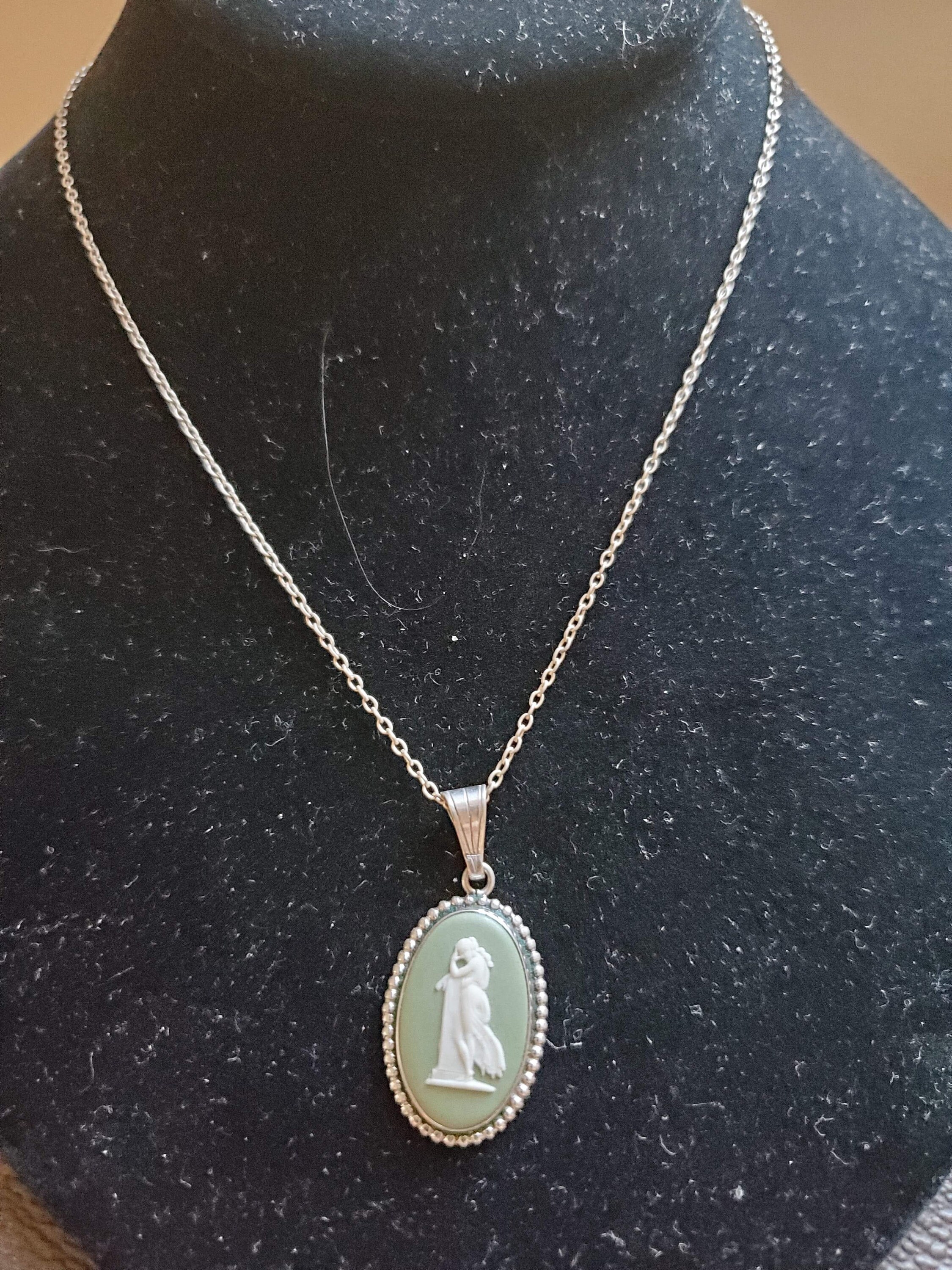 Wedgwood pendant necklace clearance