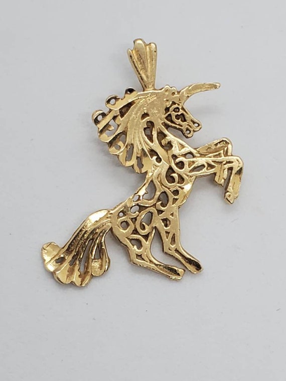 14 Karat Yellow Gold Filigree Unicorn Pendant - image 2