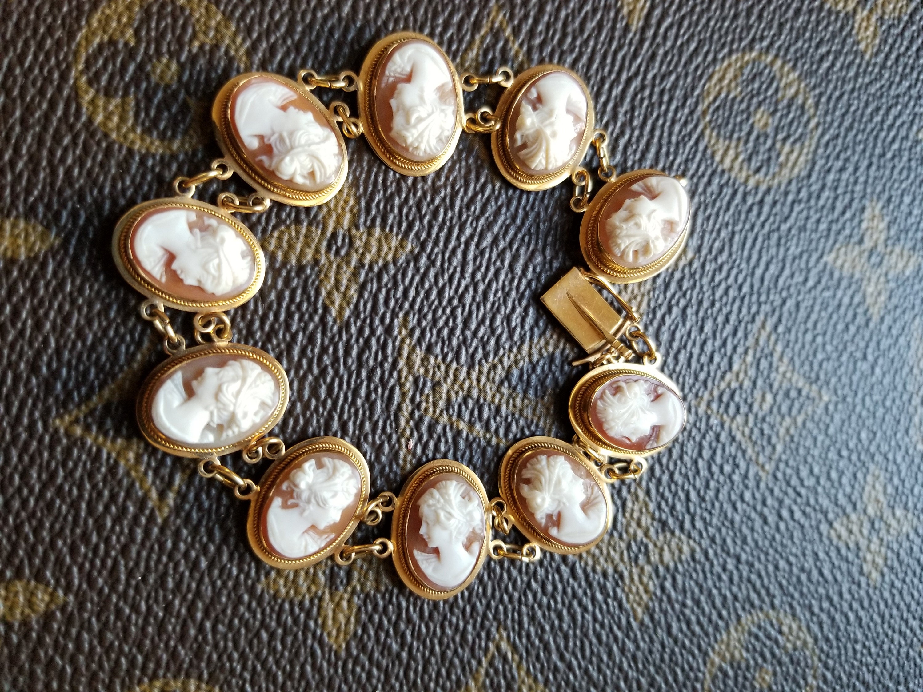 Vintage 18k Yellow Gold Cameo Bracelet Etsy New Zealand