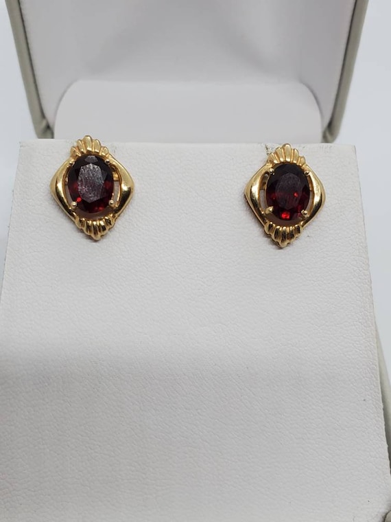 14 Karat Yellow Gold And 2 Carats Each Oval Garnet Earrings TCW 4 Carats