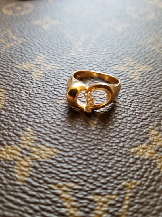 14 Karat Yellow Gold & Diamond Ring - image 2