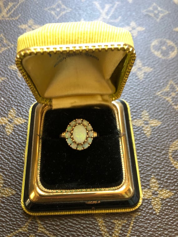 10 Karat Yellow Gold Cluster Opal Ring - image 1