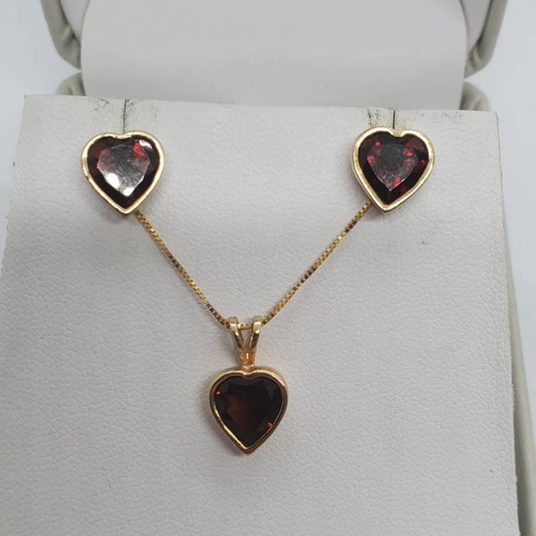 Vintage Milros Heart Shaped Garnet Pendant And Earrings Bezel Set In 14 Karat Yellow Gold With 17 in 14 Karat Yellow Gold Chain Necklace