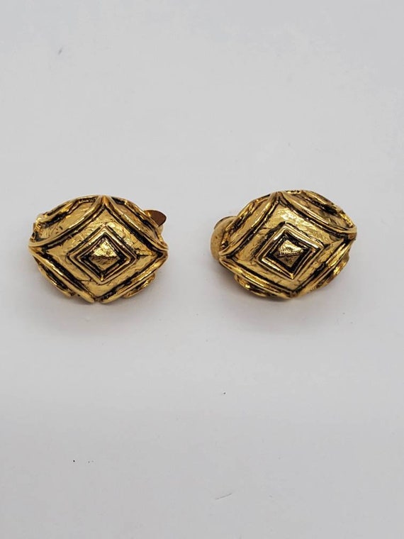 Paolo Gucci Vintage Clip On Gold Tone Earrings