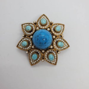 Kenneth Jay Lane KJL Faux Turquoise And  Faux Pearl Gold Tone Brooch VERY RARE 1960S