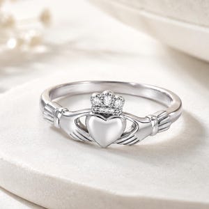 Claddagh Ring, Stainless Steel Love Loyalty Friendship, Gold Tone or Silver Tone Irish Jewellery