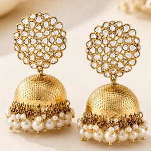 Orecchini Jhumka con perle Kundan color oro antico, orecchini indiani di tendenza, gioielli etnici tradizionali, orecchini da sposa, regalo per lei