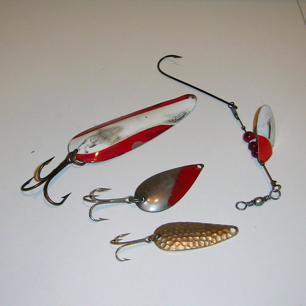 Buy Four Vintage Genuine Fishing Spoons Including Dardevle and Atlantic  Lures Online in India 