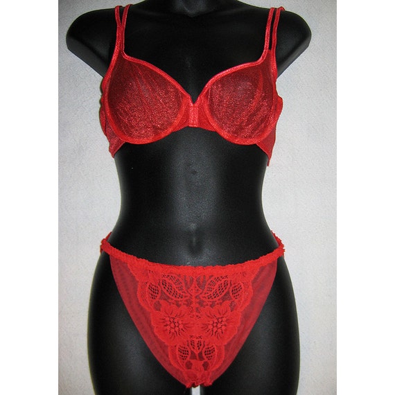 Vintage Lingerie: White Label Victoria's Secret Red Hot Color