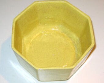 Vintage Ungemach (UPCO) Yellow Pottery #758