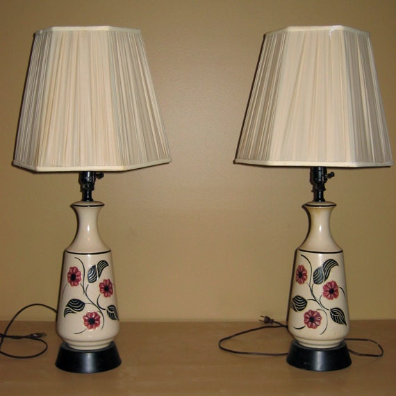 Pair Of Vintage Art Deco Style Ceramic Table Lamps Blossom Design That S Modern Yet