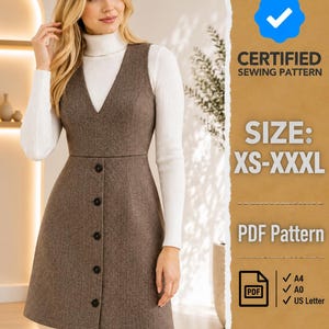 Puede incluir: Un vestido sin mangas de color marrón con patrón de espiga, escote en V y cinco botones oscuros en la parte delantera. La imagen incluye el texto: CERTIFIED SEWING PATTERN, SIZE: XS-XXXL, PDF Pattern, A4, A0, US Letter, y un icono de marca azul.
