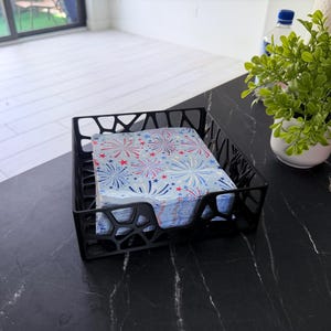 Modern Geometric Napkin Holder, Voronoi Mesh Paper Napkin Tray, Matte Black Kitchen Counter Organizer, Unique Housewarming Gift Table Decor