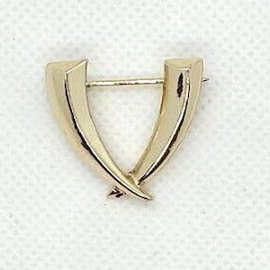 Broche initiale Beau Jewels vintage des années 1950, lettre V, bambou doré, asiatique