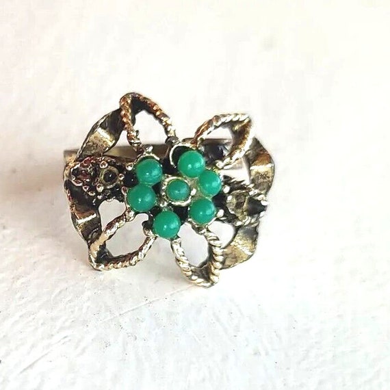 Vintage 1960s-70s Ring Gold Tone Flower Green Sto… - image 2