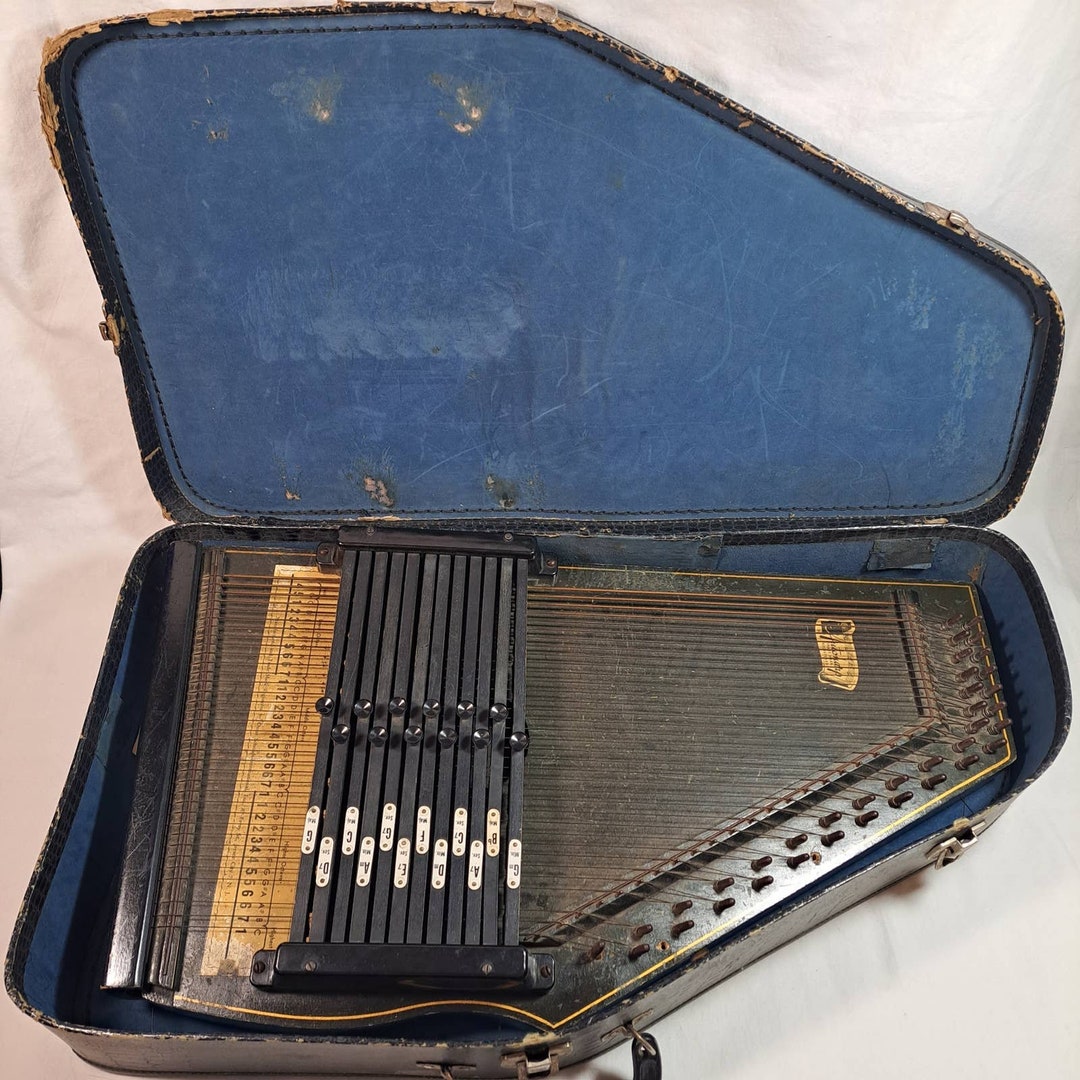 Vintage 40s50s Oscar Schmidt Autoharp in Case Extra Strings Folk