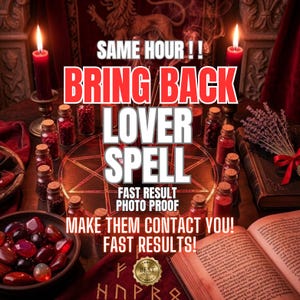 Può includere: Un set rituale con due candele rosse, piccoli flaconi di vetro con contenuto rosso, un tappetino circolare con un disegno a stella, un libro aperto e una ciotola di pietre rosse. Il testo recita: SAME HOUR! BRING BACK LOVER SPELL FAST RESULT.
