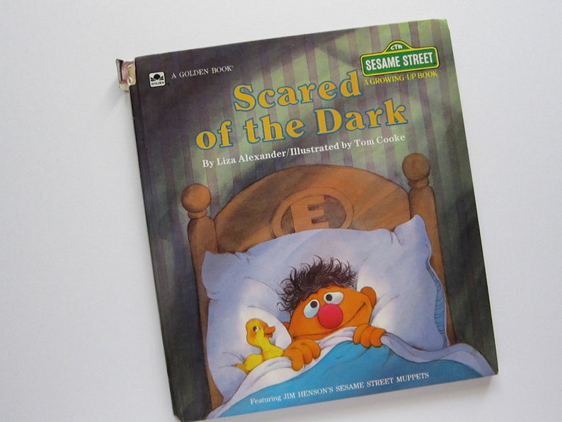 Scared Of The Dark Sesame Street : 1986 Scared of the Dark Sesame