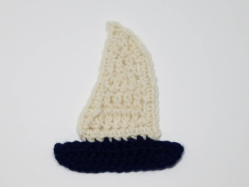 CLEARANCE 30/% off 1pc 5 BLUE SAILBOAT Crochet Applique