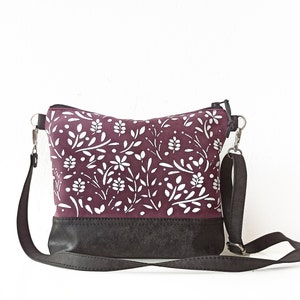 Floral crossbody bag, Medium crossbody purse, Vegan leather bag, Plum, Shoulder bag, Vegan crossbody bag, Purple, Summer bag