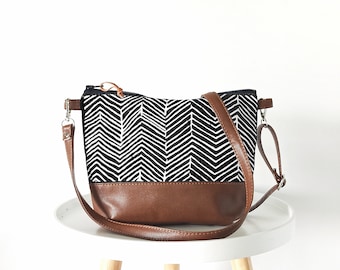 Black and white  Geometric print crossbody vegan leather bag, Crossbody purse, Everyday Purse, Canvas and leather bag, shoulder bag, Neutral