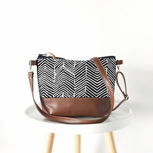 Black and white  Geometric print crossbody vegan leather bag, Crossbody purse, Everyday Purse, Canvas and leather bag, shoulder bag, Neutral