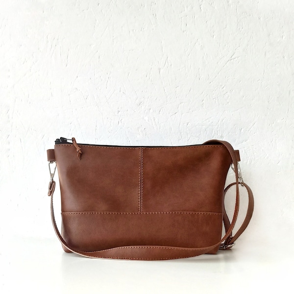 Sac à bandoulière en cuir végétalien, sac à main marron, sac minimaliste, sac à main en cuir moyen, sac à bandoulière, sac à main de tous les jours, sac à main pour femme