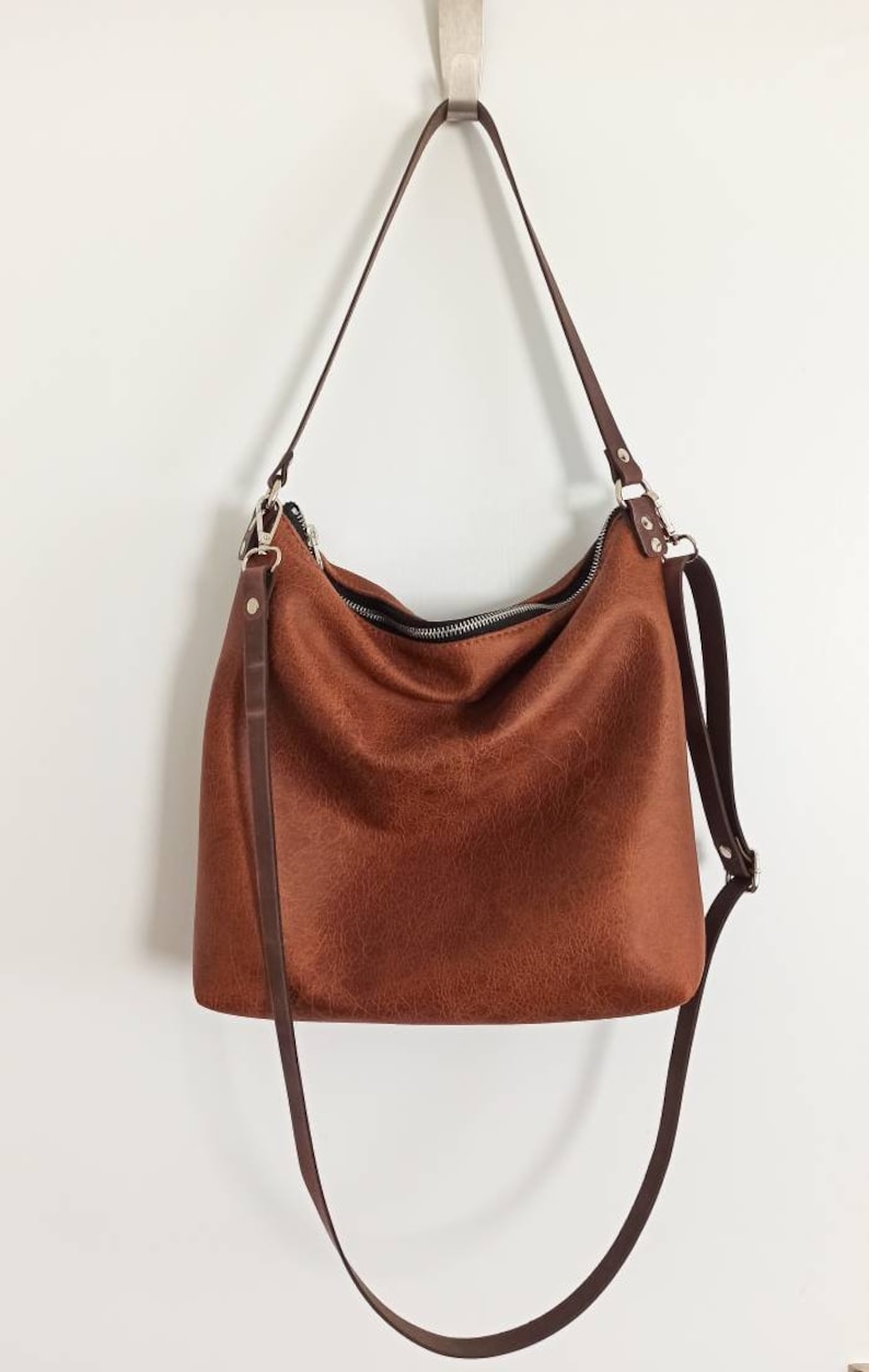 Grand sac hobo en cuir, sac hobo, sac hobo, marron cognac, effet vieilli, sac en cuir marron, sac hobo, sac seau image 5