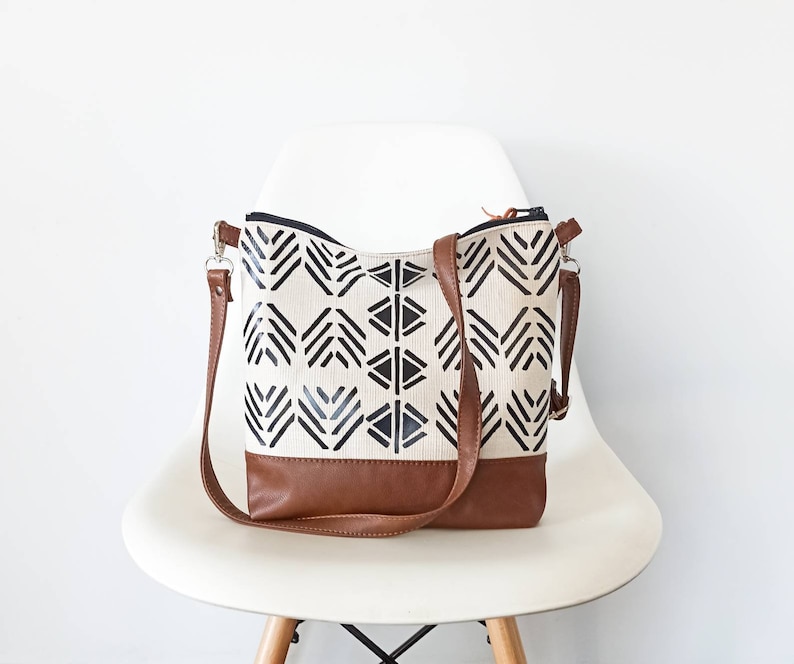 Canvas and leather crossbody bag with geometric print, Large medium crossbody purse, Tribal boho bag, Shoulder bag, Canvas Hobo crossbody image 4