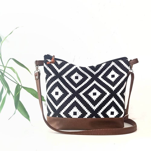 Geometric Print Crossbody Leather Bag Crossbody Purse Black Etsy