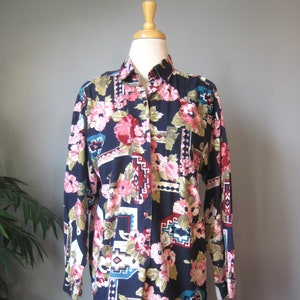 Floral Print Buttondown / Vtg 80s / Forenza Cotton Shirt Navy with print flowers soutwestern image 1