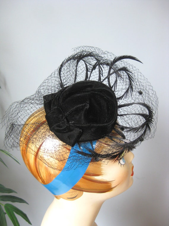 Black Fascinator / Vtg  50s / Black Velvet Fascin… - image 1