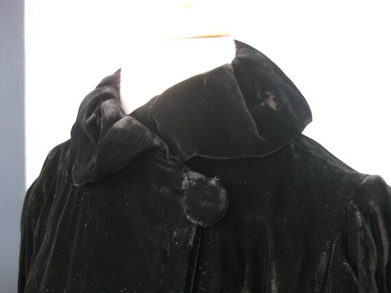 Black Velvet Wrap Dress / Vtg 20s ? / Slim fittin… - image 2