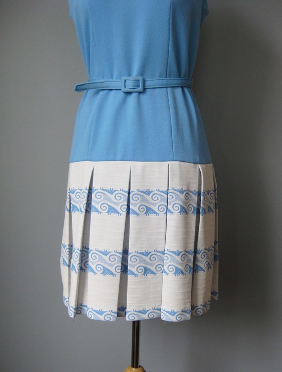 Ocean Waves Dress / Vtg 70s / Blue White dropped … - image 2