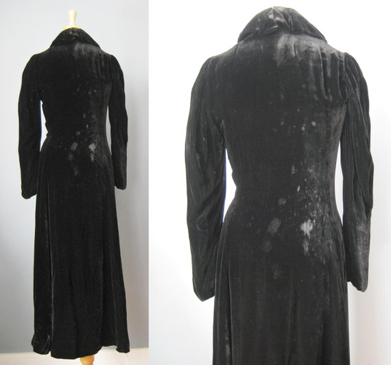 Black Velvet Wrap Dress / Vtg 20s ? / Slim fittin… - image 5