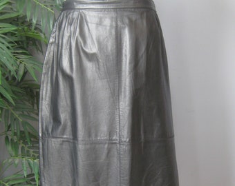 Black Leather Skirt / Vtg 80s / Jennifer Moore Black leather below knee skirt size XL