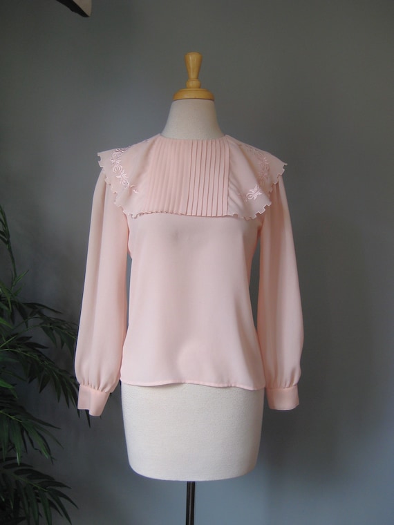 Pastel Blouse / Vtg 70s / Josephine Embroidered Pa