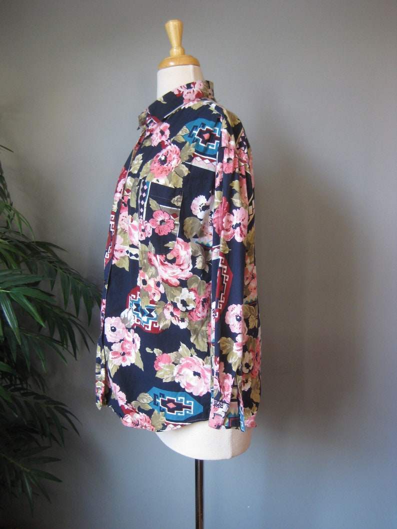 Floral Print Buttondown / Vtg 80s / Forenza Cotton Shirt Navy with print flowers soutwestern image 3