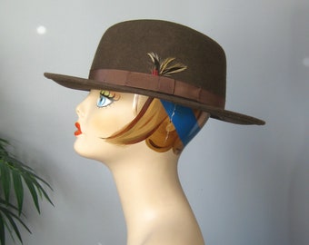 Brown Felt Fedora / Vtg 00s / Brown with Fedora Man or Woman with feater