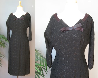 As is -  Black Wool Dress / Vtg 40s / DRA Embroidered Black Wool Dress / LBD / Wiggle Dress