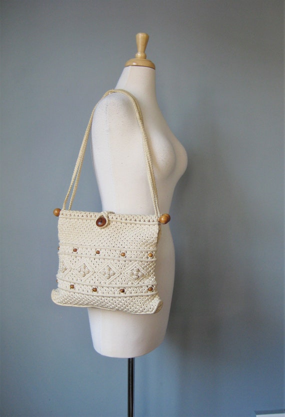 Crochet Handbag / Vtg 60s / Wood Frame Large Croch