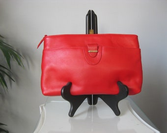 Red Clutch / Vtg 80s / Simple red clutch with lots of compartments