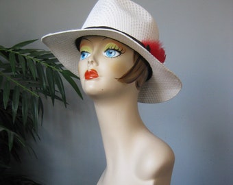 Straw Hat / Vtg / White Mexican firm body straw fedora cowboy vacation hat